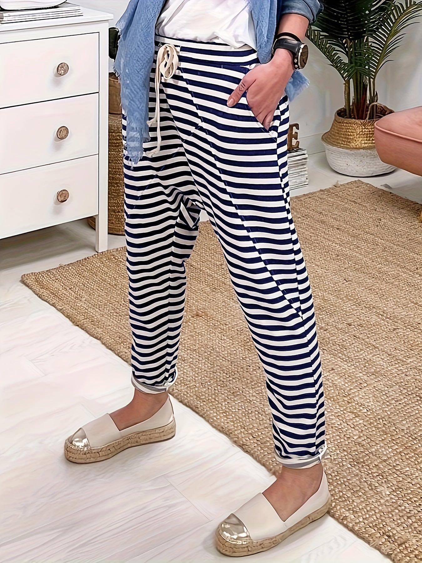 Women's Plus Stripe Print Drawstring Elastic High Rise Harem Trousers