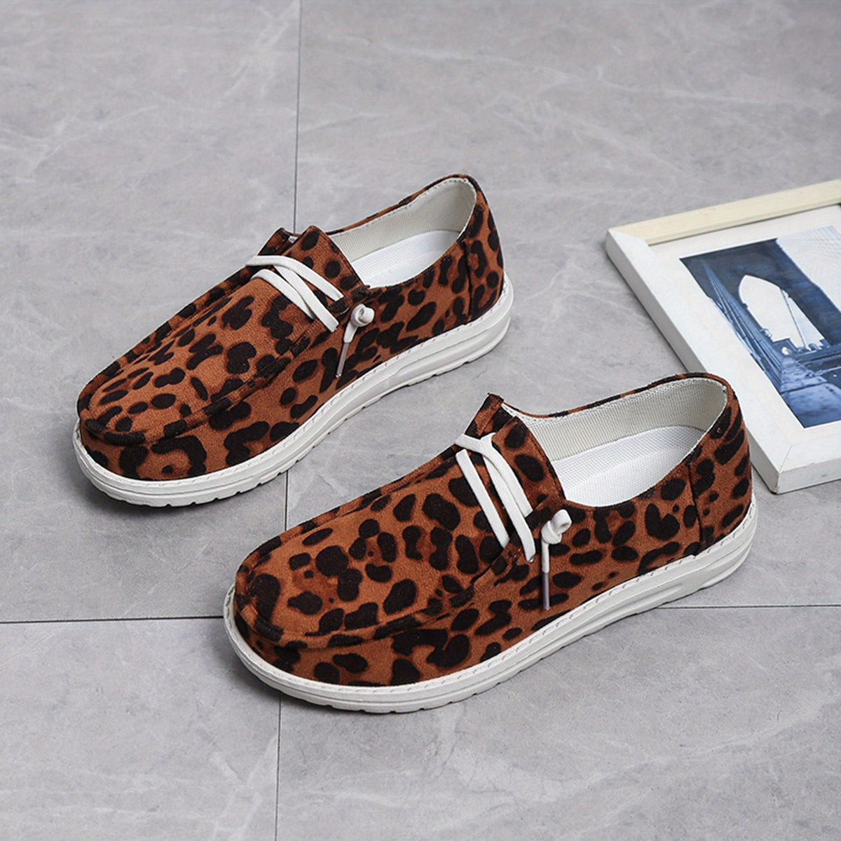 Leopard Print Sneakers Lace Up Canvas Shoes Lightweight Low Top