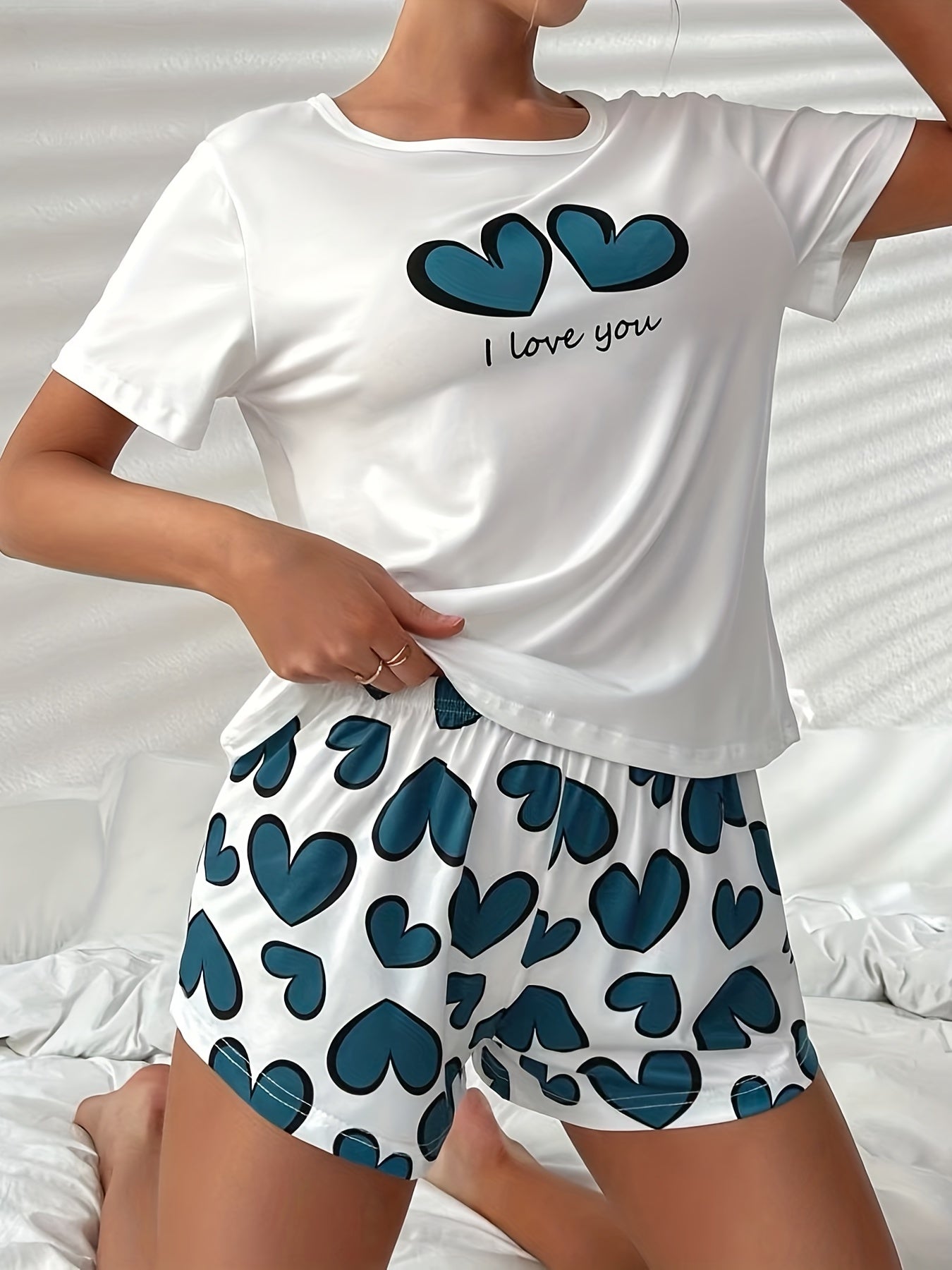 Heart Print Pajama Set Short Sleeve Top & Shorts Women's Sleepwear
