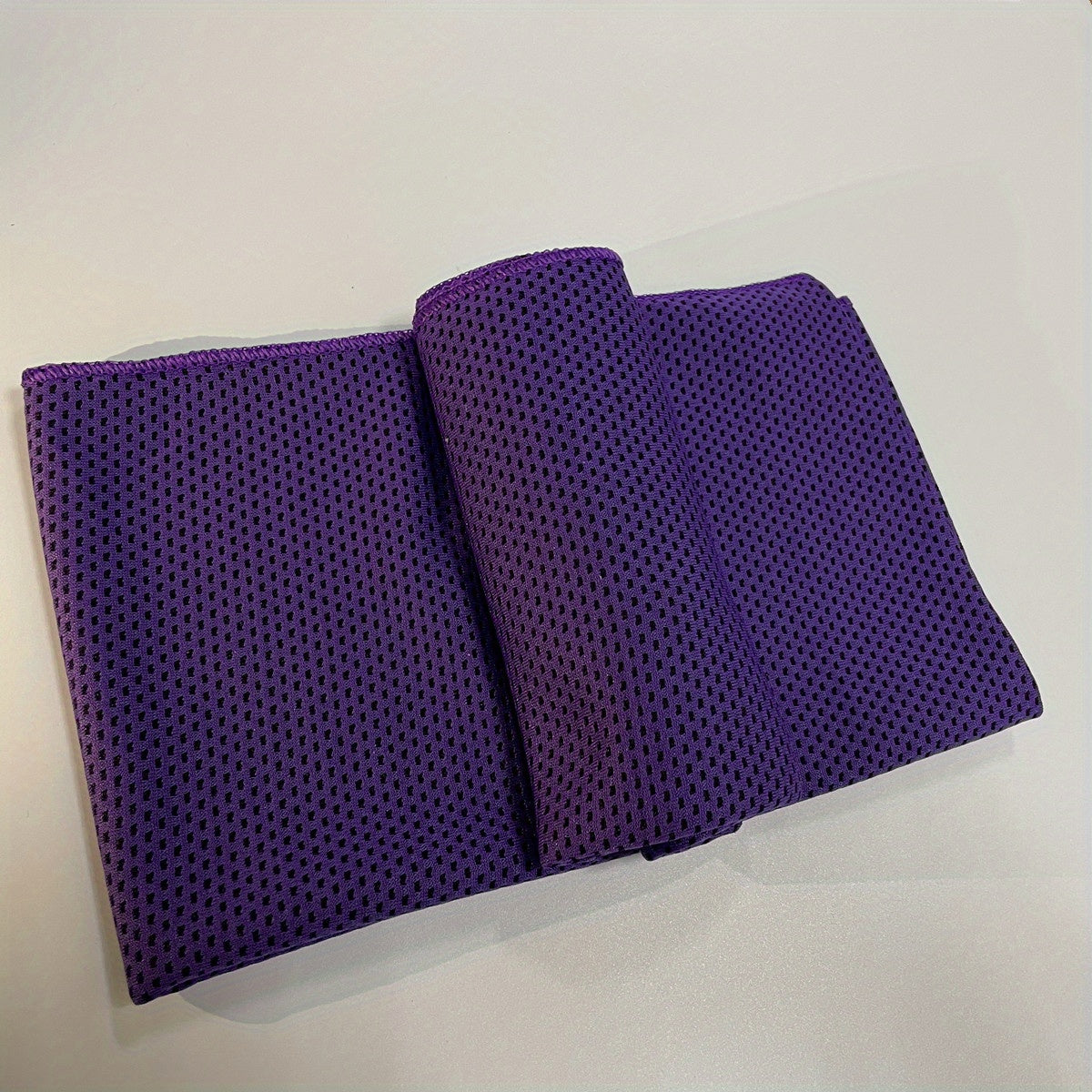 Microfiber Ice Silk Cooling Towels - Stay Cool & Dry During Workouts