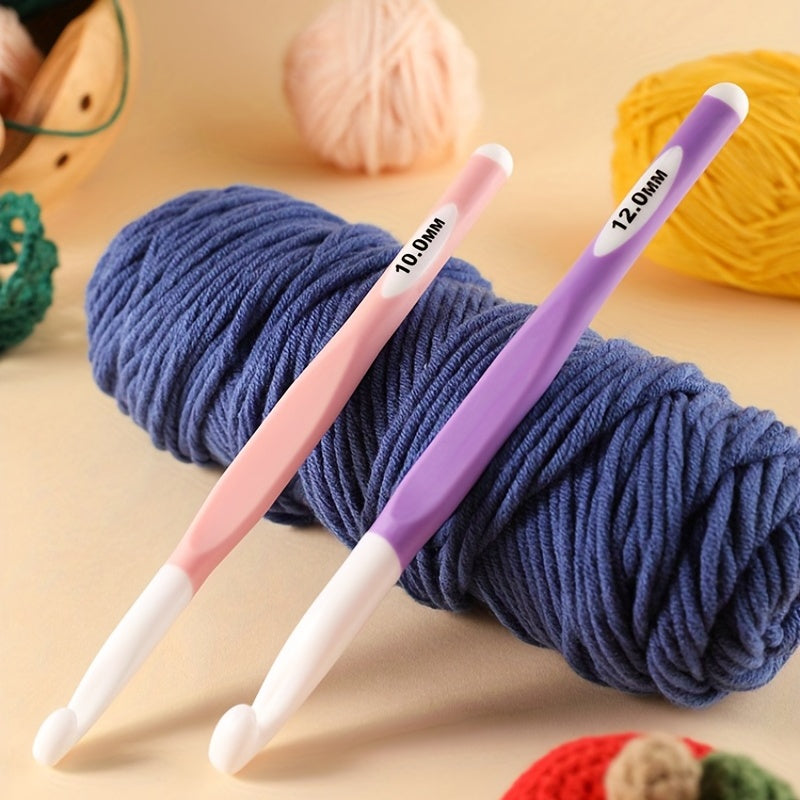 4pc Ergonomic Crochet Set with Rubber Handle for Professionals & Beginners