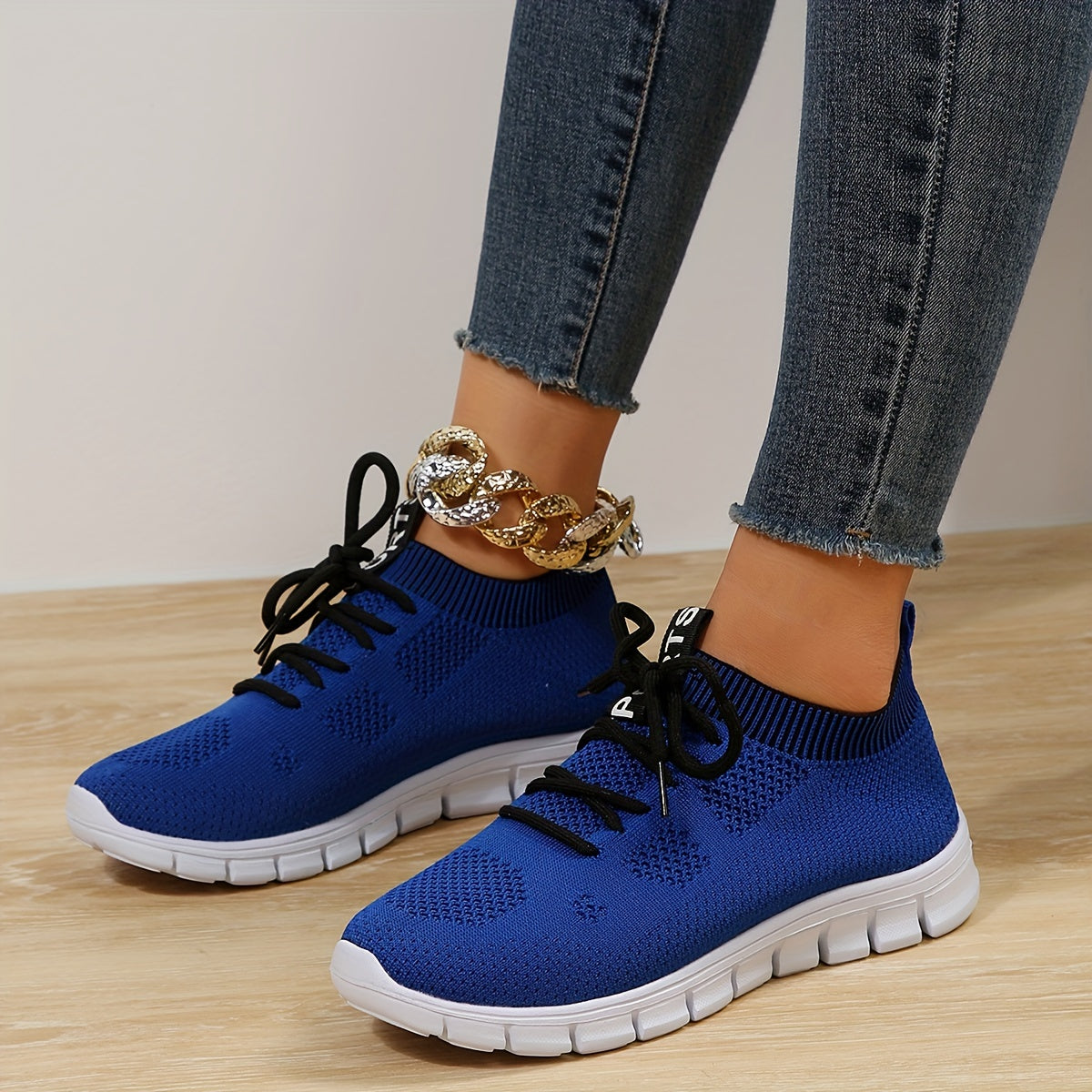 Women's Breathable Lightweight Sports Shoes Comfortable Lace Up Running Shoes