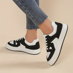 Women's Colorblock Platform Sneakers Round Toe Low Top Skate Shoes