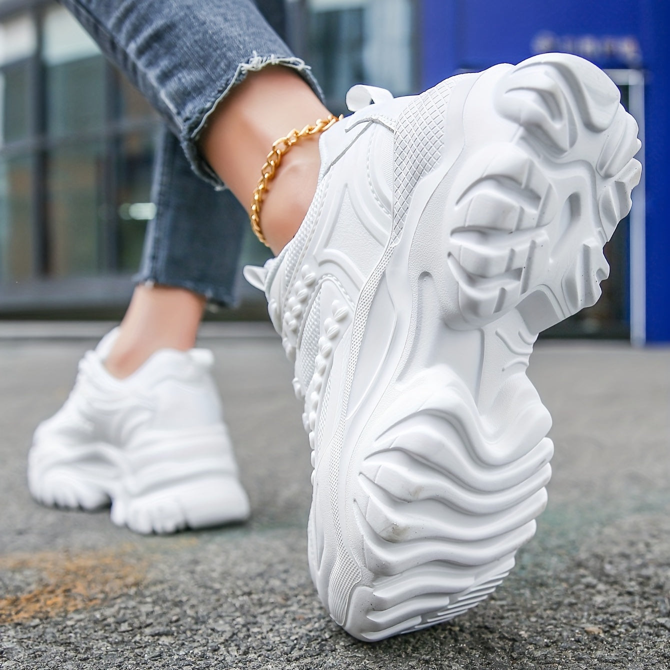 Women's Breathable Mesh Platform Sneakers Casual Lace Up Outdoor Shoes