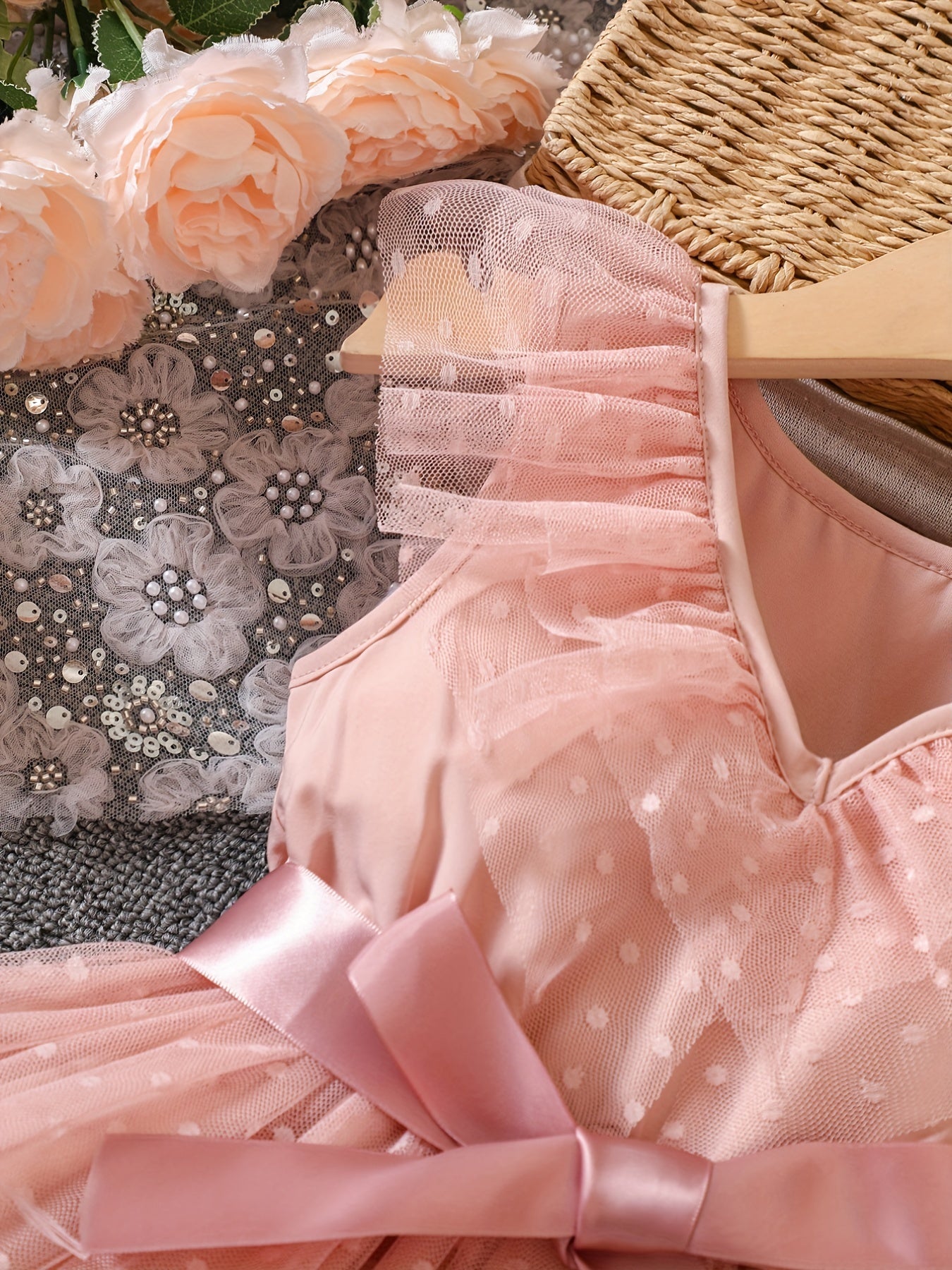 Girls' Dots Print V Neck Tulle Princess Dress
