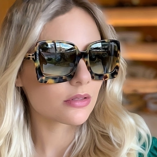 Vintage Rectangle Sunglasses for Women 90s Style UV400 Protection