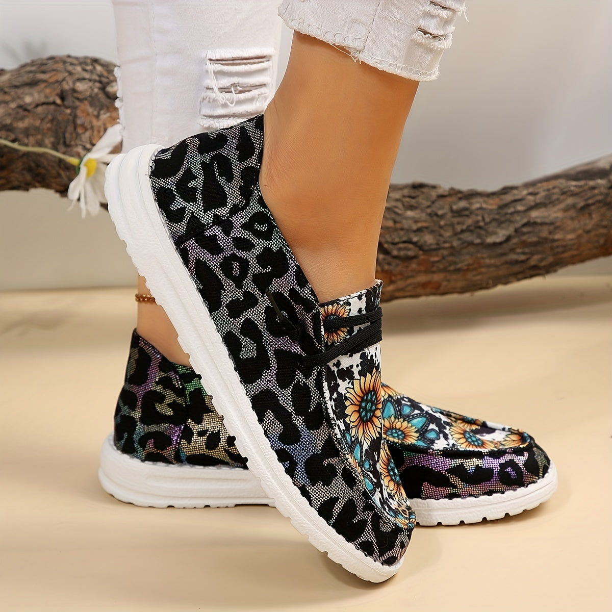 Women's Sunflower Print Flat Shoes Casual Round Toe Slip On Canvas Sneakers