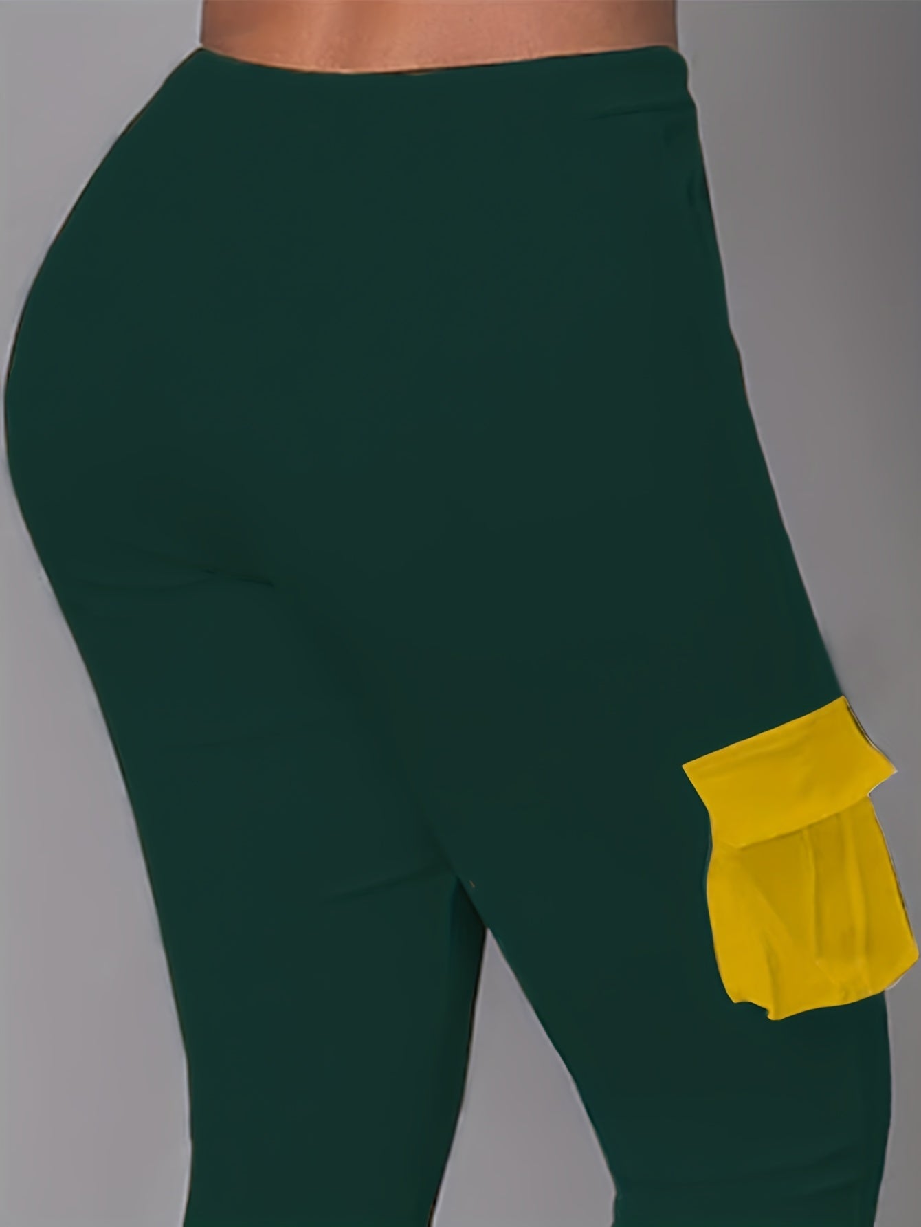  Colorblock Button High Rise Cargo Leggings