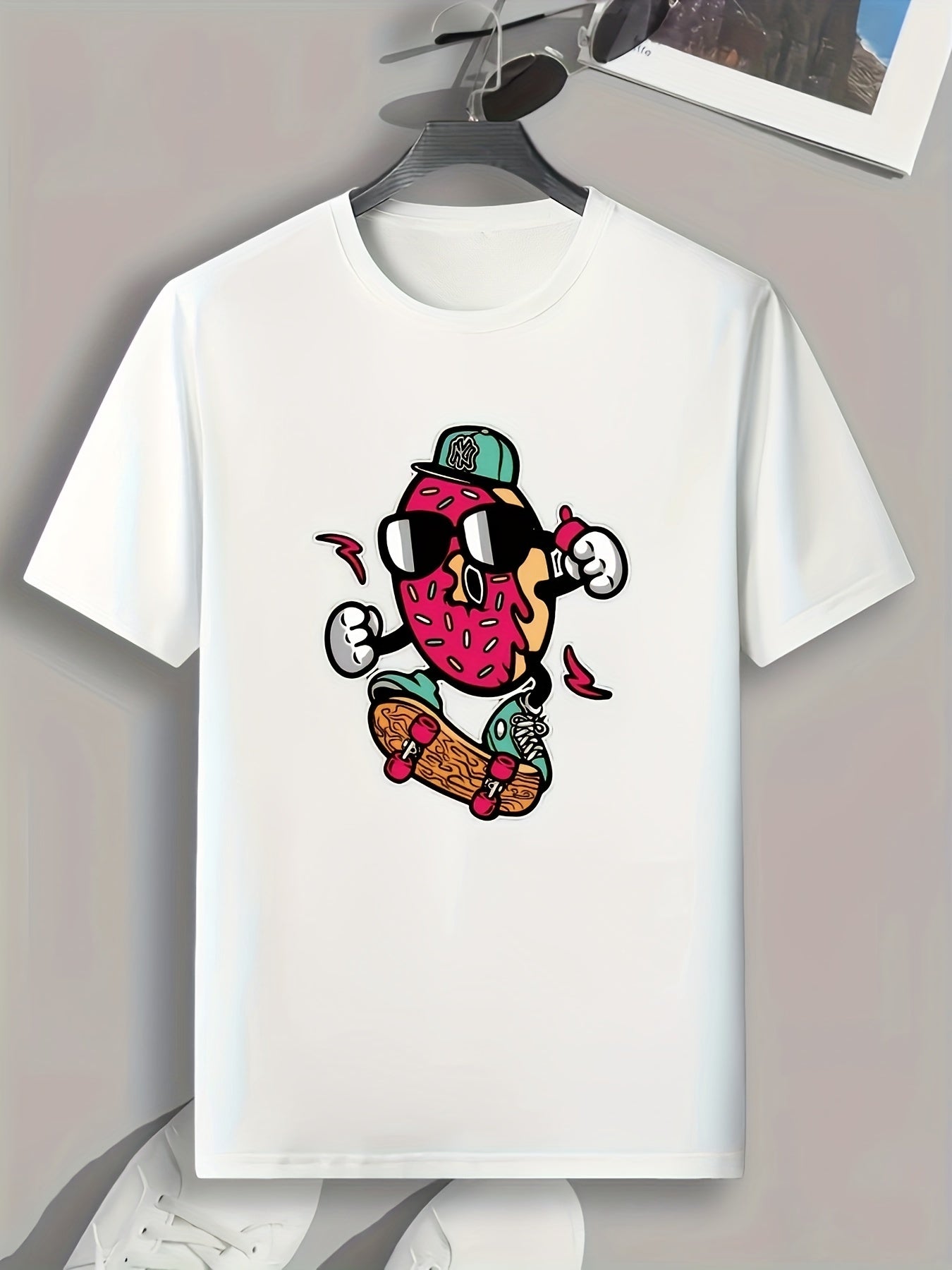 Skateboarding Print Men's Graphic T-shirt
