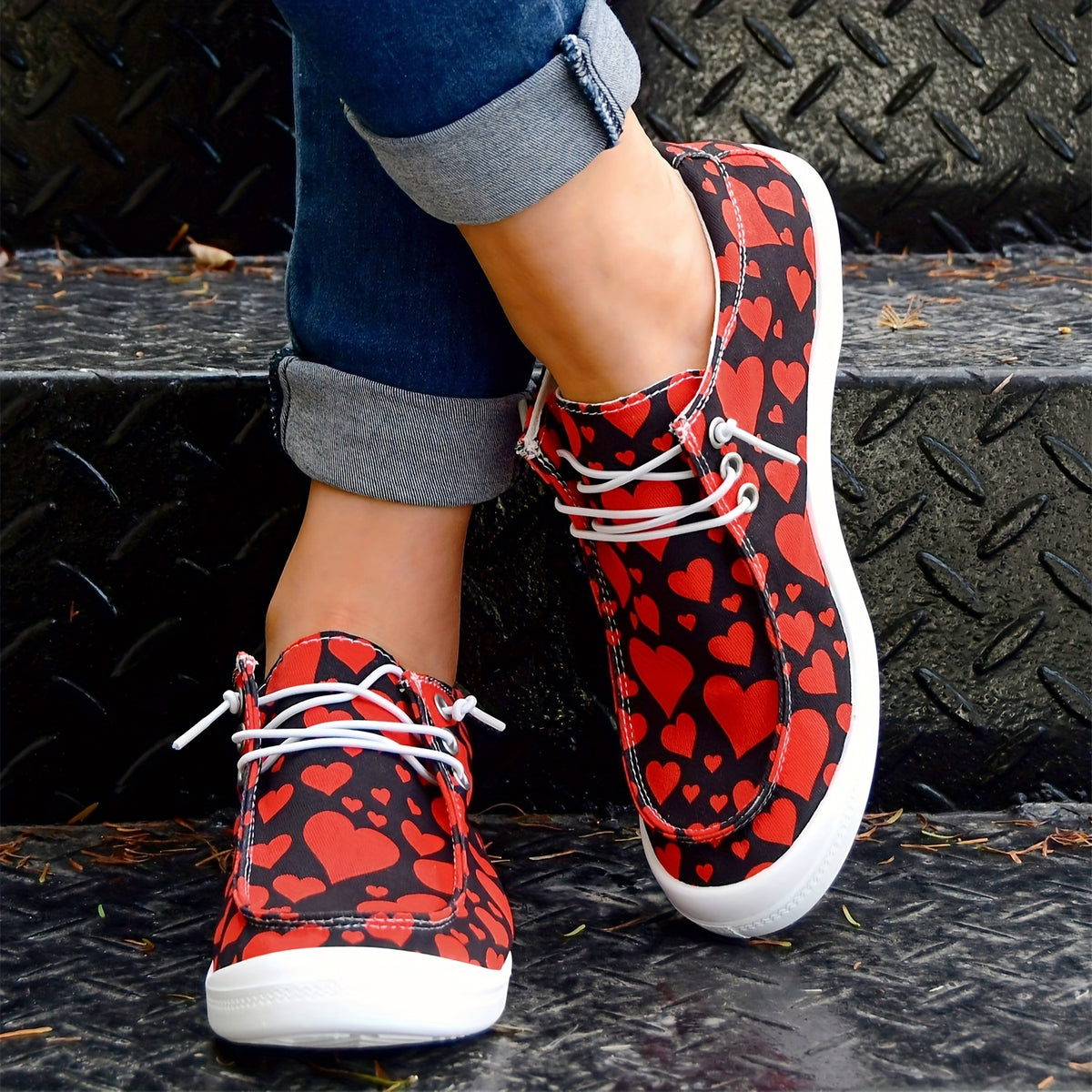 Women's Red Love Couple Flat Sports Sneakers Lightweight Non Slip Shoes