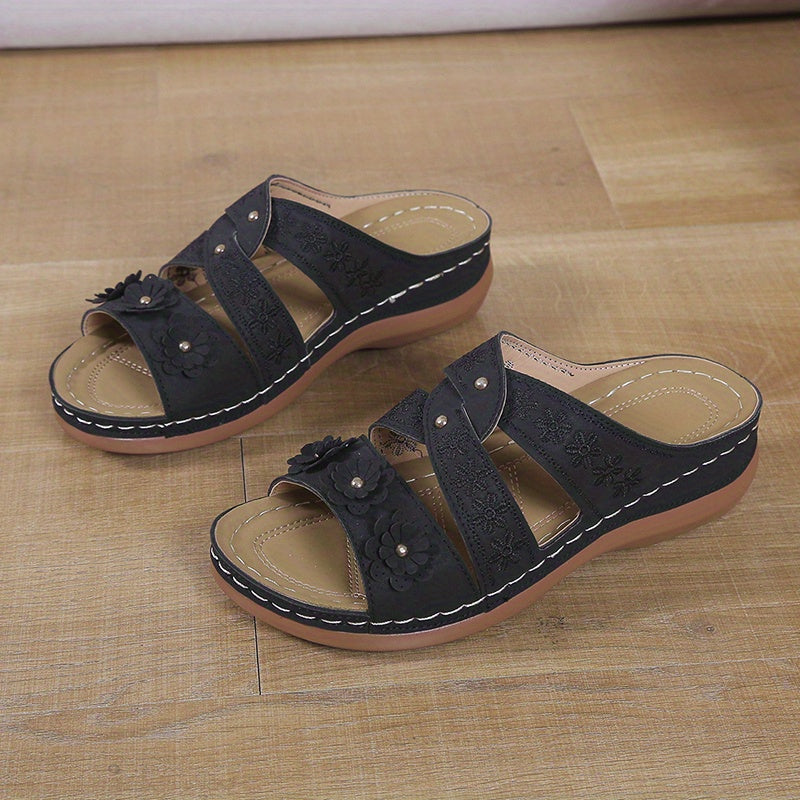 Women's Flower Decor Slide Shoes Comfortable Perforated Sandals