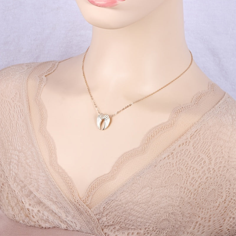 Angel Wings Pendant Necklace with Card for Women