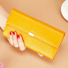 Women's Leather Wallet Large Capacity Clutch Snap Closure Multifunct