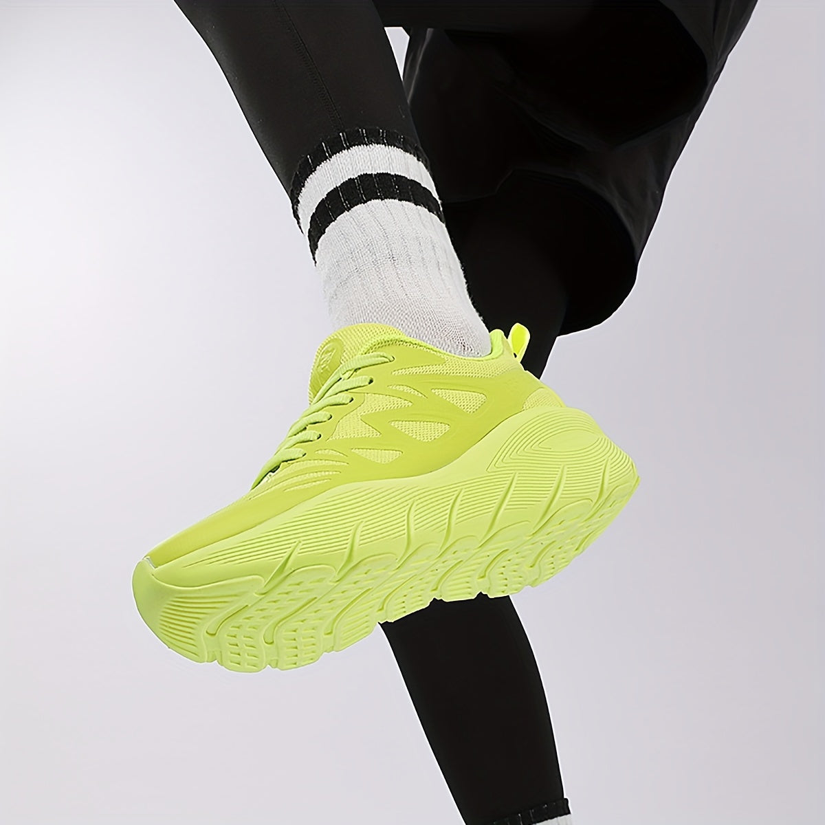 Women's Non slip Athletic Running Shoes Mesh Training Sneakers