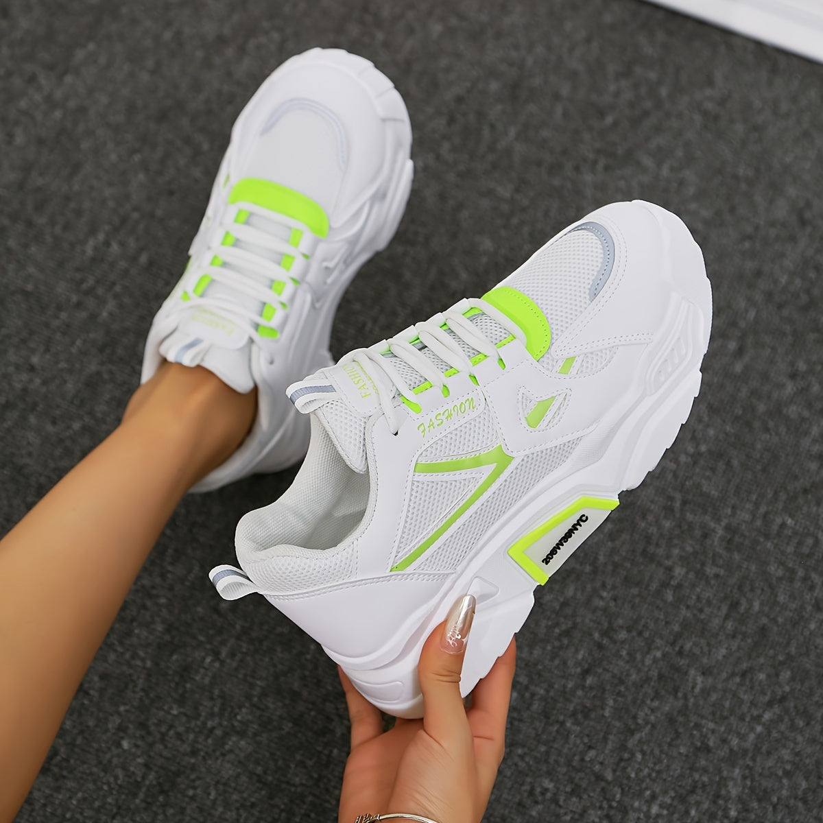 Women's Thick Sole Lace-up Chunky Sneakers Low Comfy Running Shoes