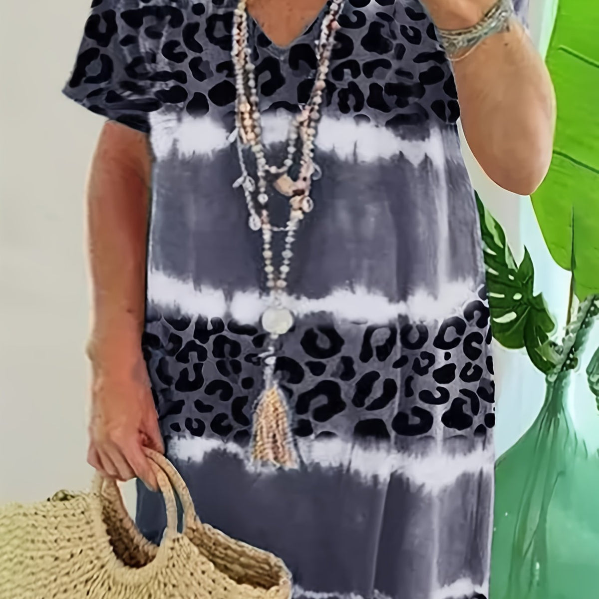  Colorblock Leopard Print V Neck Tee Dress