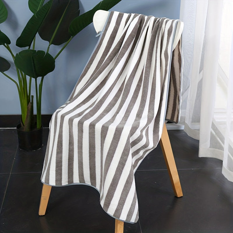 Soft Coral Fleece Bath Towel, Quick Drying Absorbent Towel