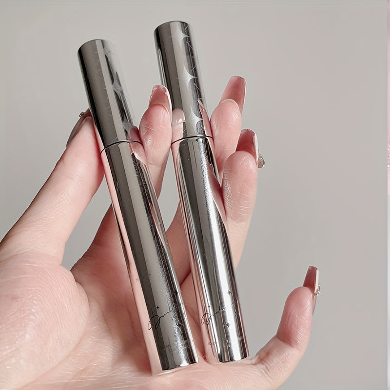 Volumizing Mascara for Thick and Curled Lashes