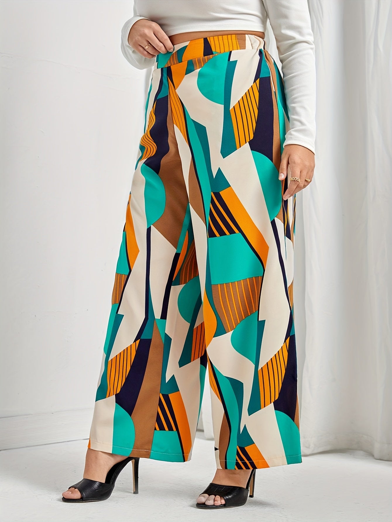  Geometric Print Wide Leg Trousers