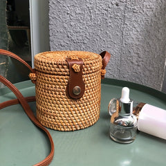 Woven Retro Style Shoulder Bag Bucket Bag Crossbody Bag