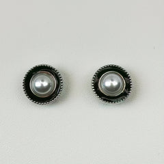 2pcs Round Shirt Button Covers with Pearl & Geometric Design