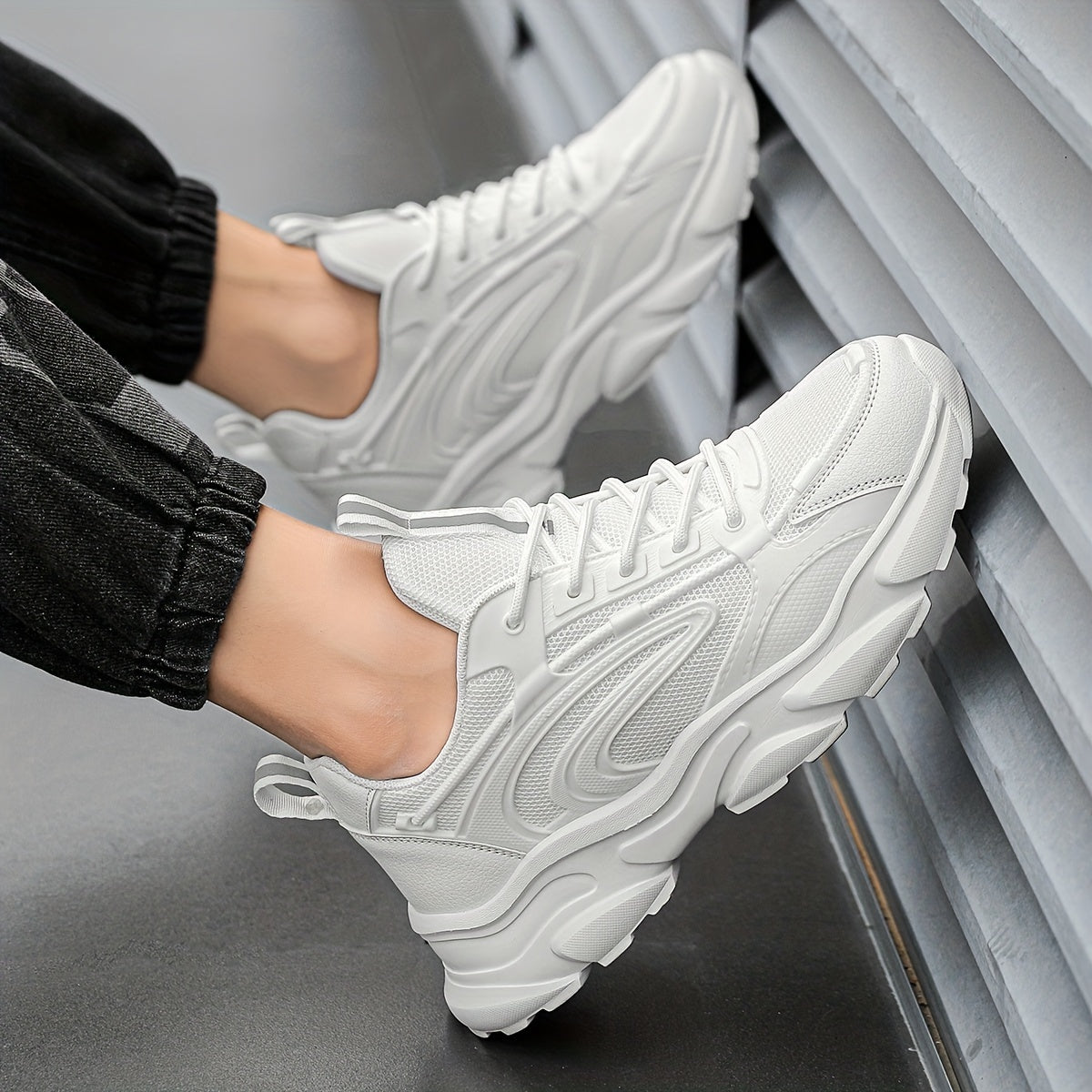 Men's Mesh Sneakers for Outdoor Activities