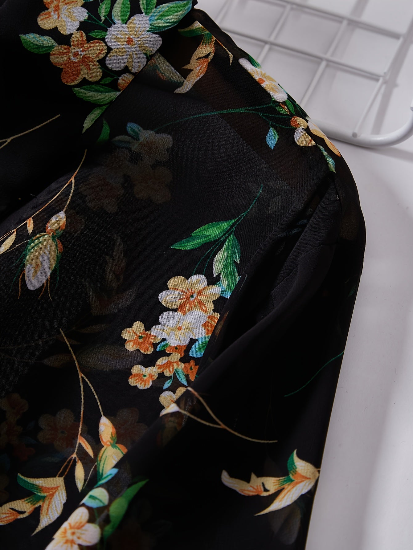  Floral Print Button Up Long Sleeve Blouse