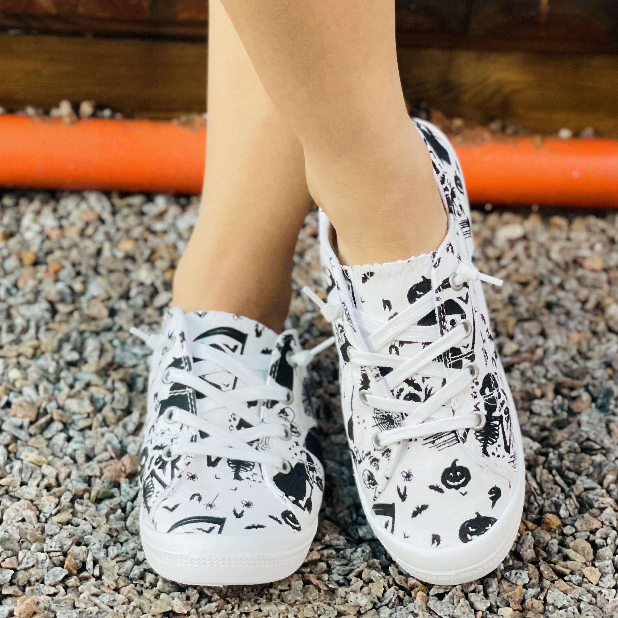 Women's Pumpkin Printed Shoes Lace Up Low Round Toe Lightweight Canvas Flat Shoe