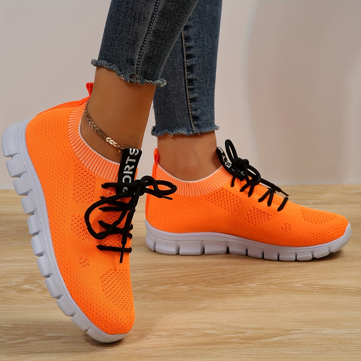 Women's Breathable Lightweight Sports Shoes Comfortable Lace Up Running Shoes