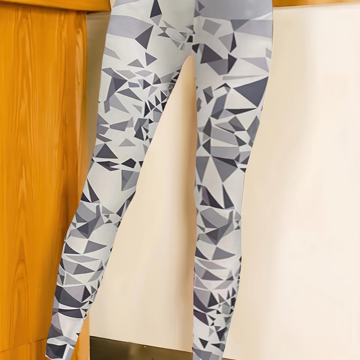 Geometric Print Elastic Waist Leggings