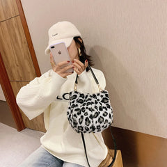 Leopard Velvet Winter Shoulder Bag Large Capacity Crossbody Handbag
