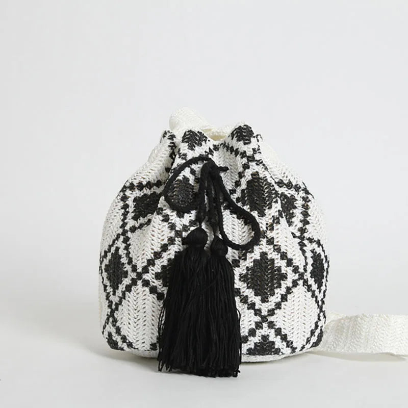 Women's Bucket Straw Bag with Tassel Shoulder Bag