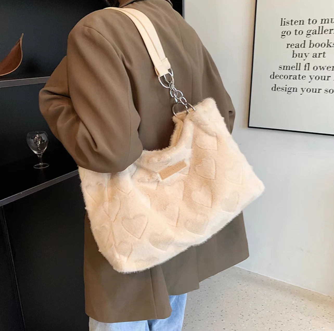 Lee Furry Oversized Bag Love Heart Pattern Lightweight Tote Bag