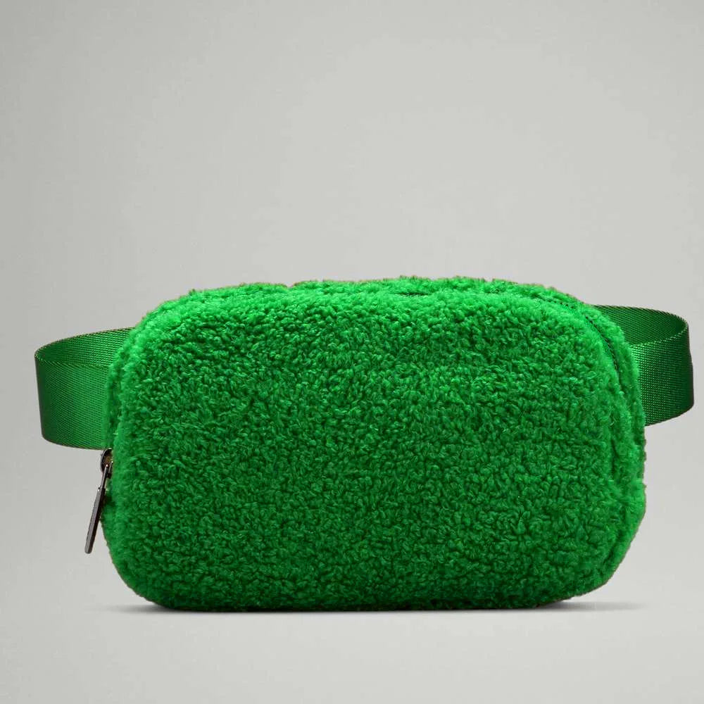 Sporty Waistpack Crossbody Bag for Outdoor Fitness