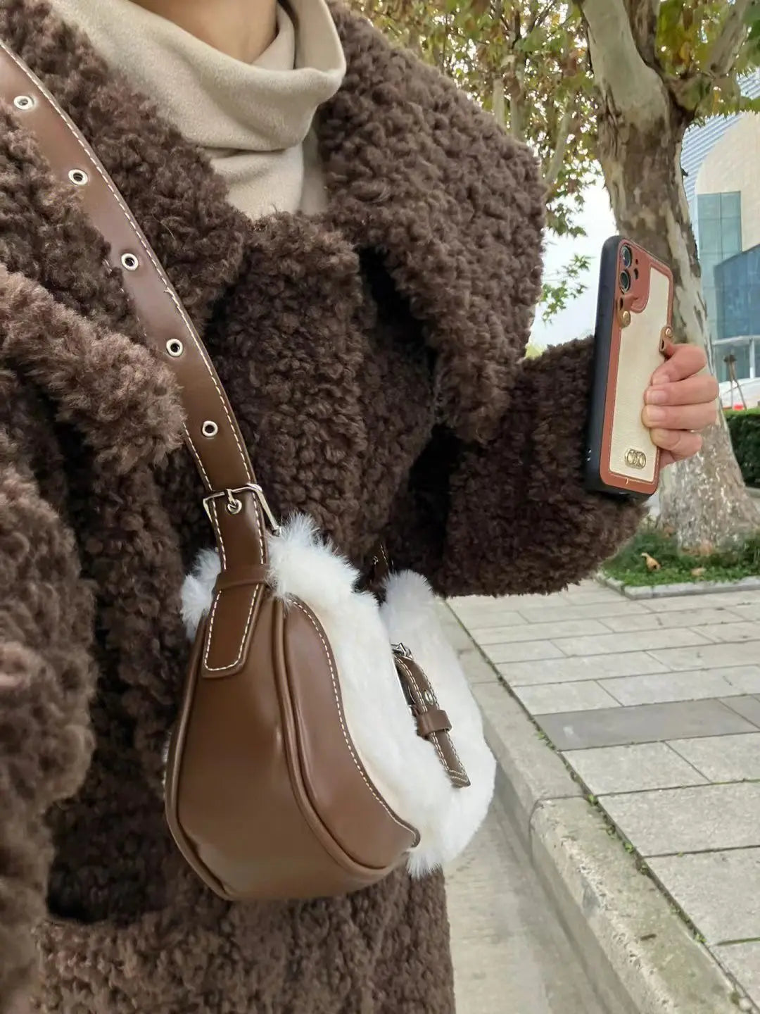 Retro Plush Pu Leather Women's Bag High Capacity Shoulder Handbag