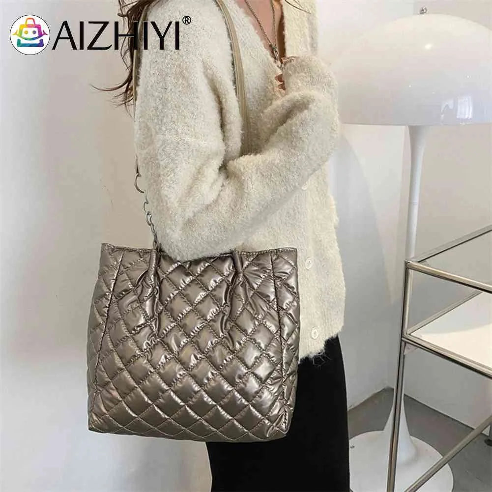 Quilted Cotton Padded Shoulder Bag Large Capacity Chain Travel Satchel