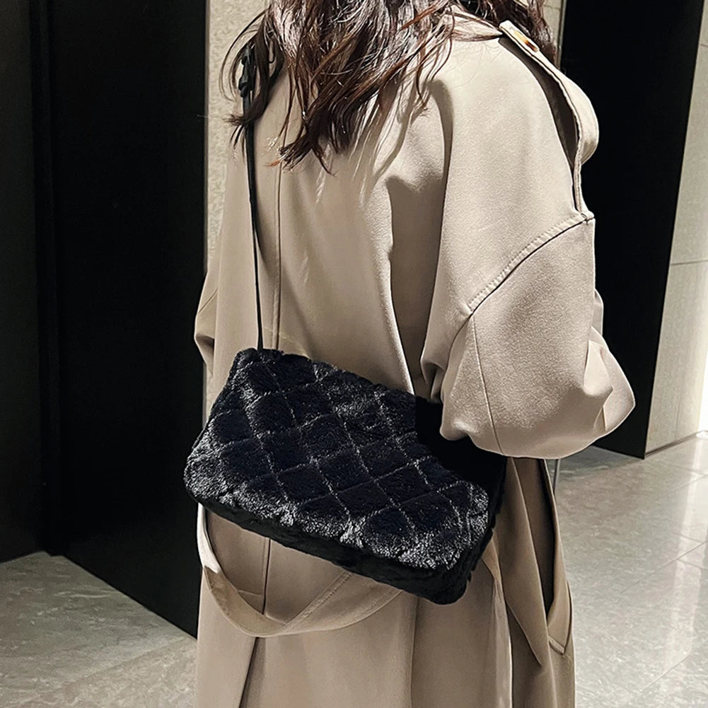 Rhombus Pattern Plush Women Handbags Casual Soft Portable