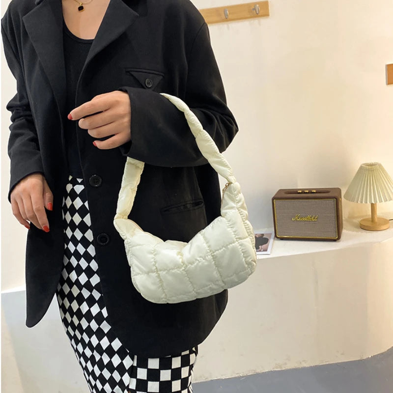 Women's Rhombus Embroidery Shoulder Bag
