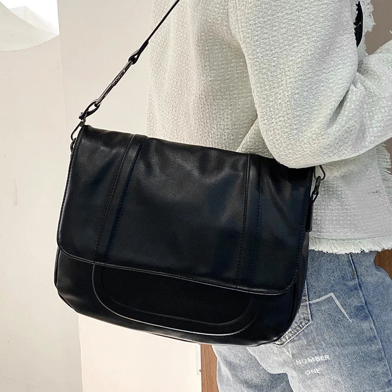 High-Quality Women's Shoulder Bag for Versatile Use 8P0285