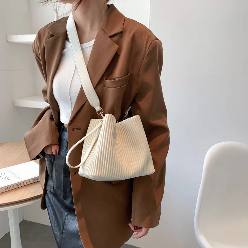 Pleated Large Capacity Bucket Shoulder Bag for Women