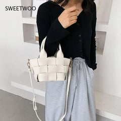 Woven Drawstring Bucket Bag for Women Shoulder Travel Bags