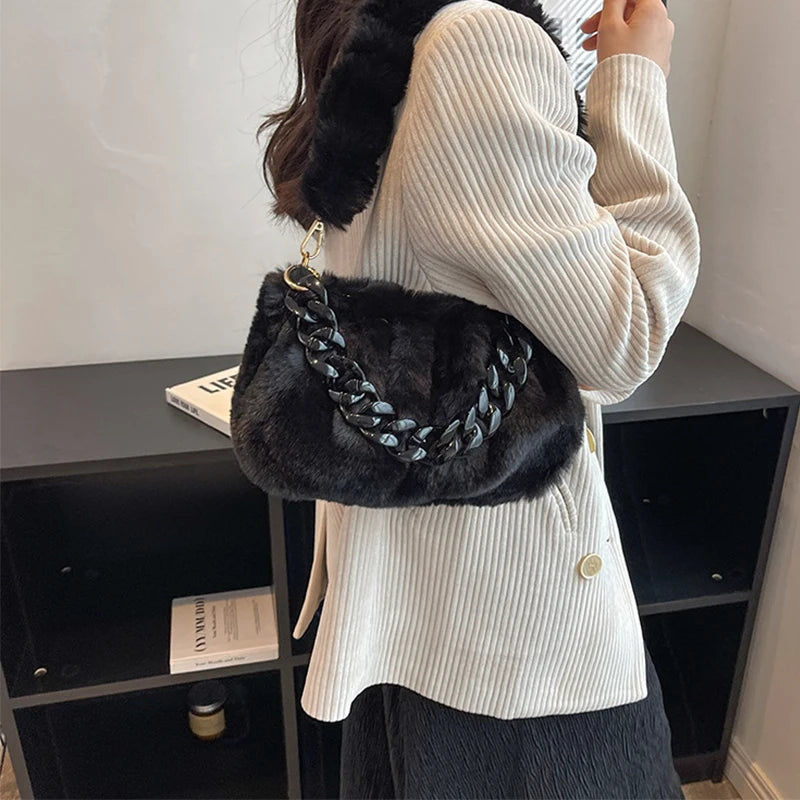 Plush Bags Women's Retro Chain One Shoulder Crossbody Bag