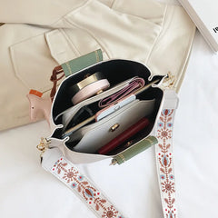 Wild Large-Capacity Bucket Bag Handbag