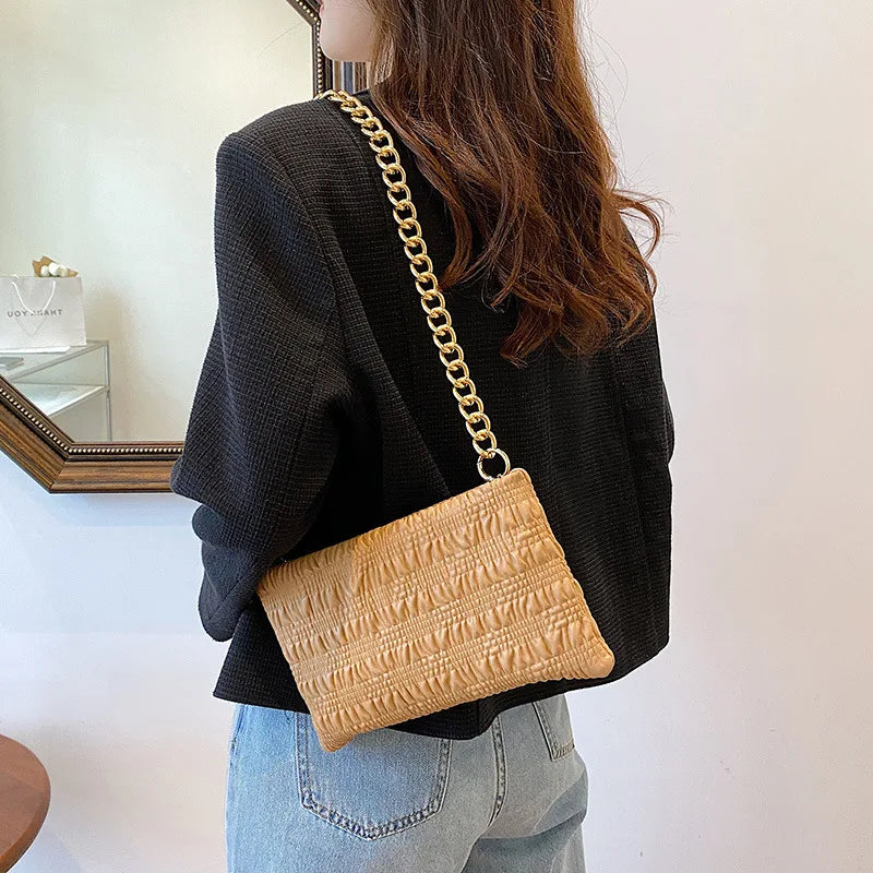 Women's Chain Crossbody Flap Handbag