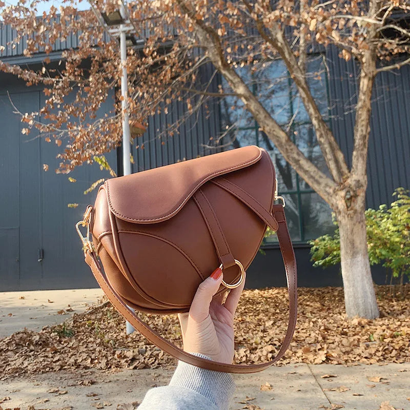 Retro Saddle Bag PU Leather Shoulder Bag Multi-Chain Handbag Khaki