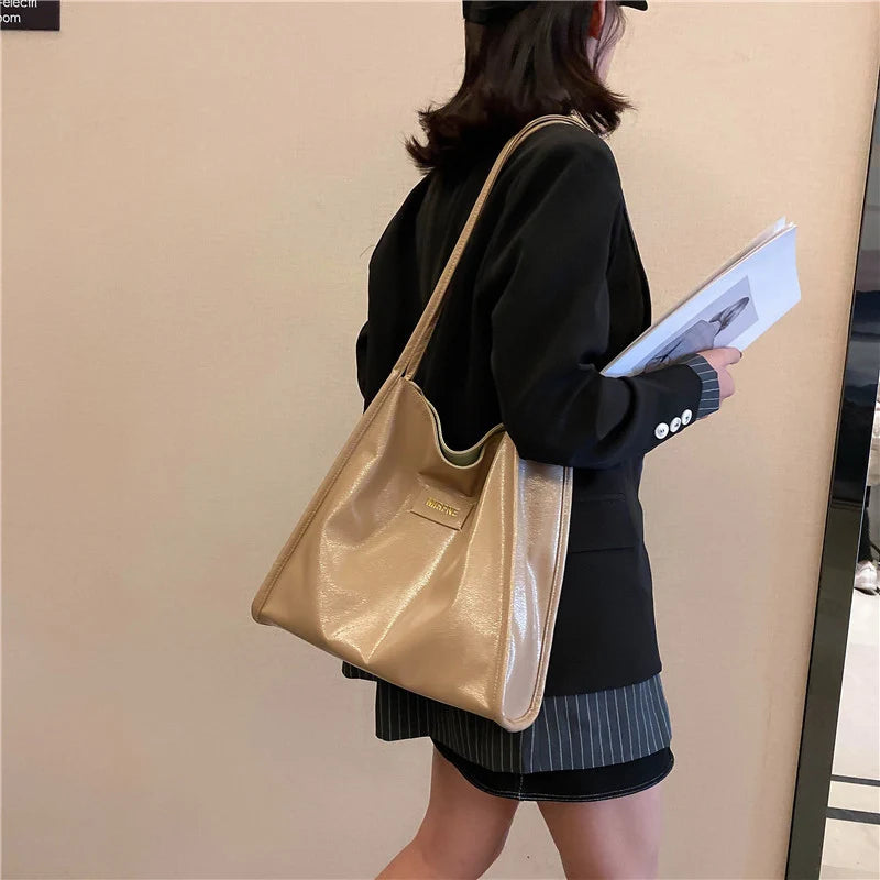 Soft Leather Shoulder Bag Large Capacity Crossbody Bag for Women