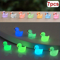 7pcs 10pcs Mini Multicolor Luminous Duckling Car Ornaments