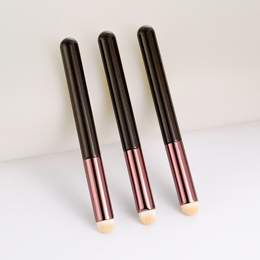 Portable Lip Brush Round Head Synthetic Soft Bristles Makeup Tool