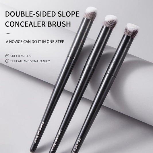 Under Eye Concealer Brush for Dark Circles Synthetic Bristles