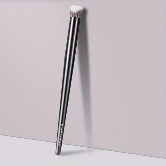 Under Eye Concealer Brush for Dark Circles Synthetic Bristles